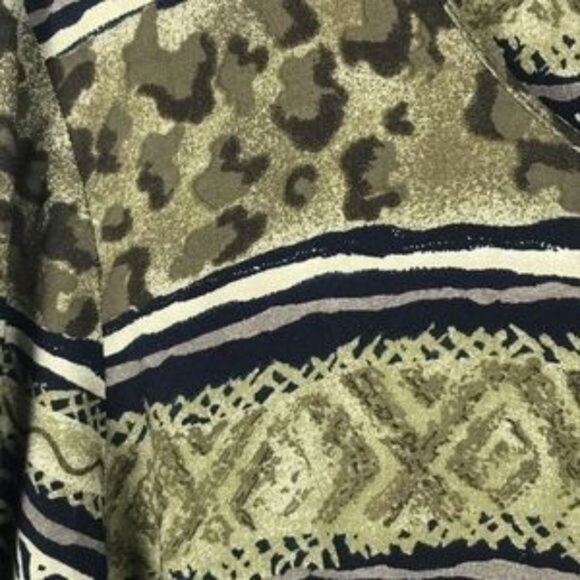 Vintage Darian Womens Size 8 Rayon Green & Black Patterned Tunic Top With Short - Picture 4 of 6